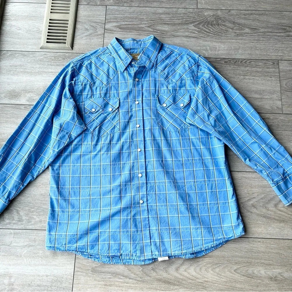 MWG  Blue Plaid Western Button Down Shirt - Picture 3 of 13